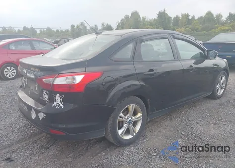 2014 Ford Focus Se z USA, uszkodzony, nr VIN 1FADP3F22EL141428